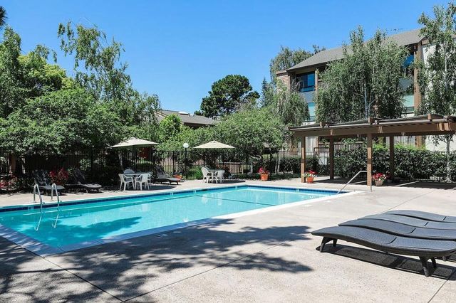 49 Showers Drive E151, Mountain View, CA 94040