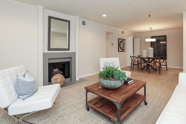 49 Showers Drive E151, Mountain View, CA 94040