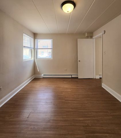 5741 W 35th Street 1F, Cicero, IL 60804