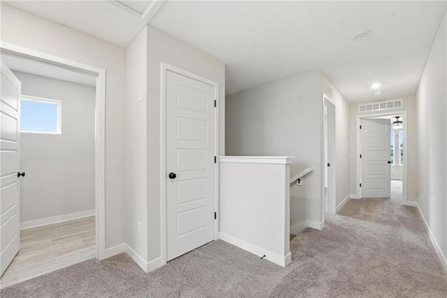 1304 SE Windbreak Drive, Lee's Summit, MO 64081