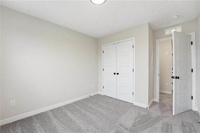 1304 SE Windbreak Drive, Lee's Summit, MO 64081