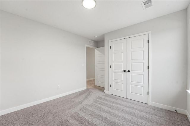 1304 SE Windbreak Drive, Lee's Summit, MO 64081