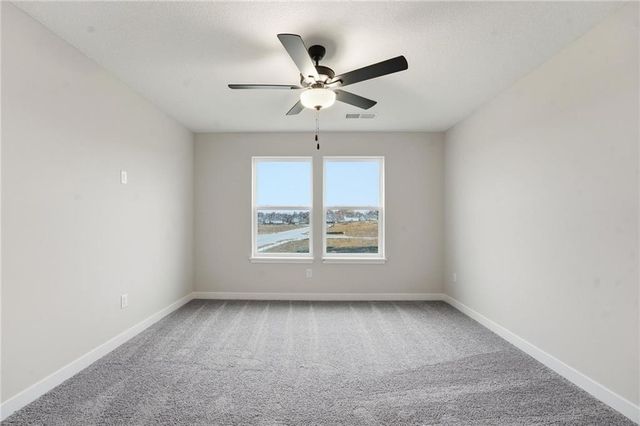 1304 SE Windbreak Drive, Lee's Summit, MO 64081