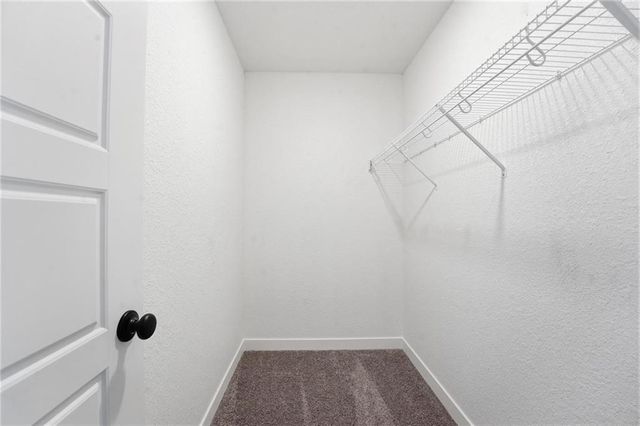 1304 SE Windbreak Drive, Lee's Summit, MO 64081