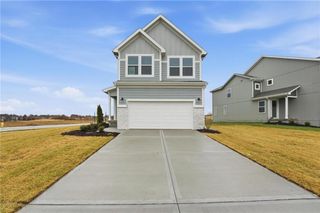 1304 SE Windbreak Drive, Lee's Summit, MO 64081