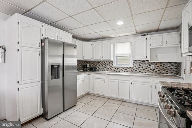 1013 N CHESTNUT ST, Paulsboro, NJ 08066