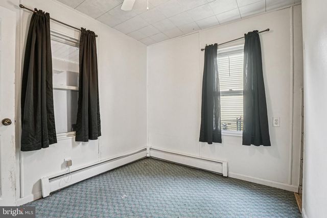 1013 N CHESTNUT ST, Paulsboro, NJ 08066