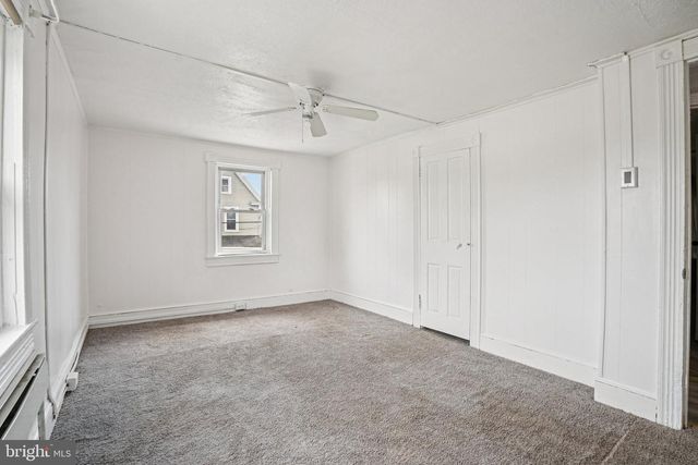 1013 N CHESTNUT ST, Paulsboro, NJ 08066