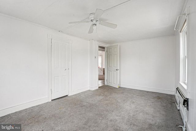 1013 N CHESTNUT ST, Paulsboro, NJ 08066