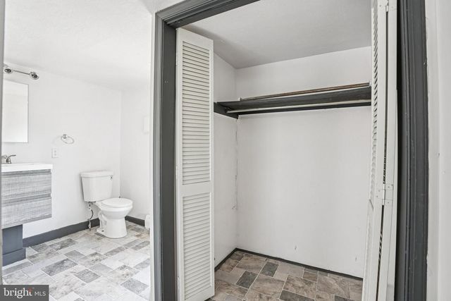 1013 N CHESTNUT ST, Paulsboro, NJ 08066