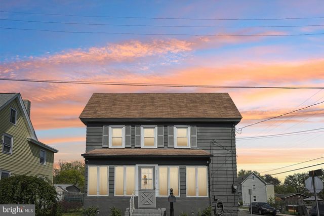 1013 N CHESTNUT ST, Paulsboro, NJ 08066