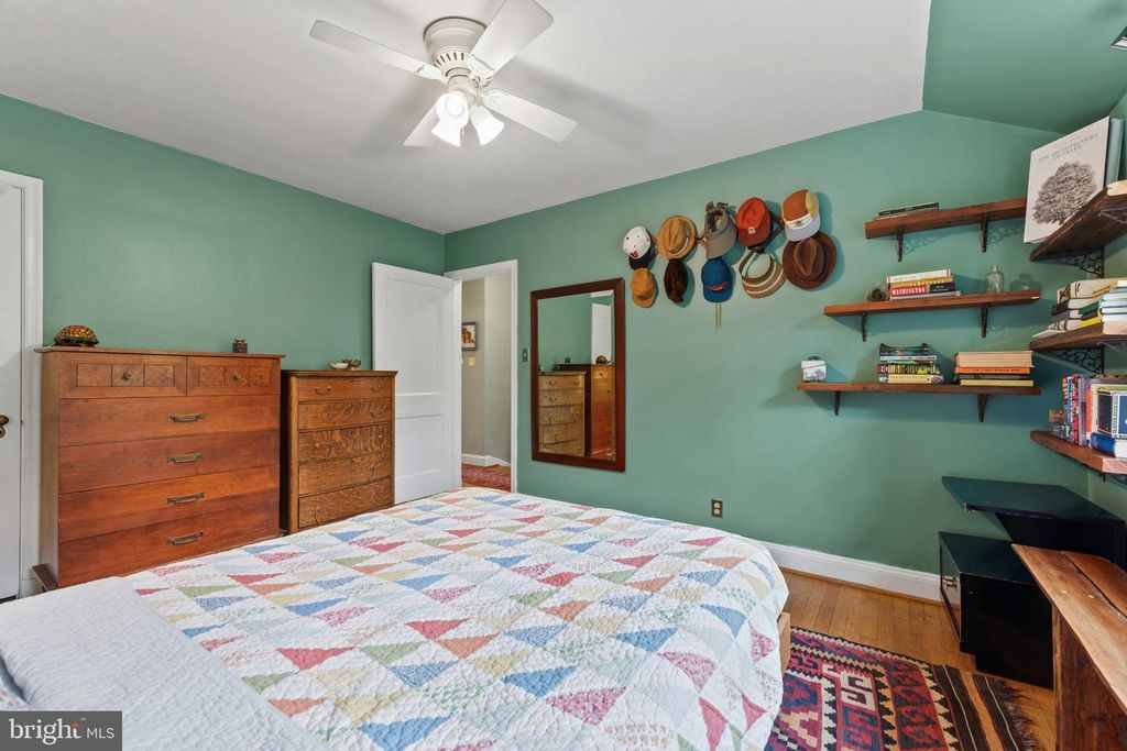 Image 13 of property listing at 4212 WESTVIEW RD, Baltimore, MD 21218