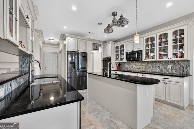 1585 Leguin Mill Road, Locust Grove, GA 30248