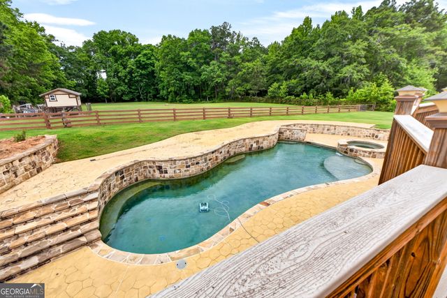 1585 Leguin Mill Road, Locust Grove, GA 30248
