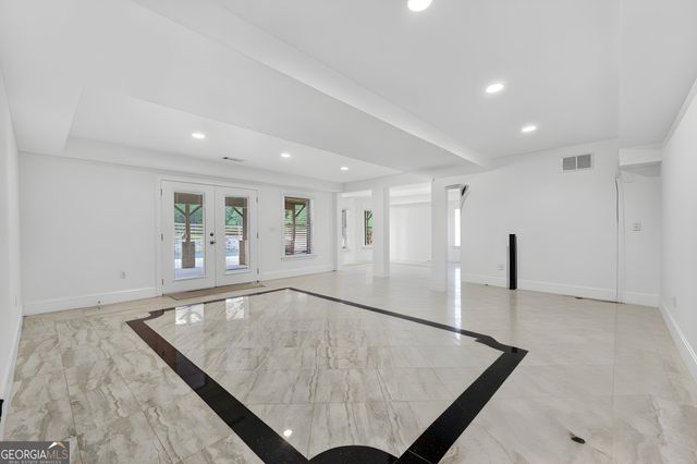 1585 Leguin Mill Road, Locust Grove, GA 30248