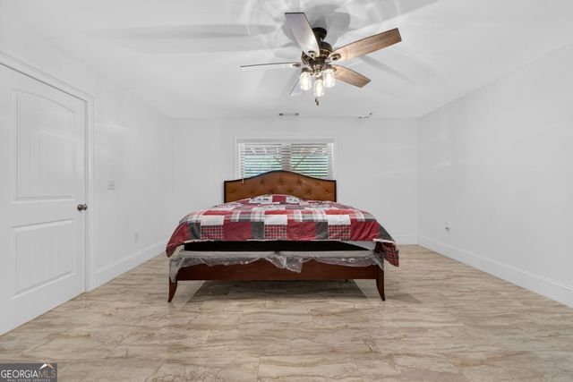 1585 Leguin Mill Road, Locust Grove, GA 30248