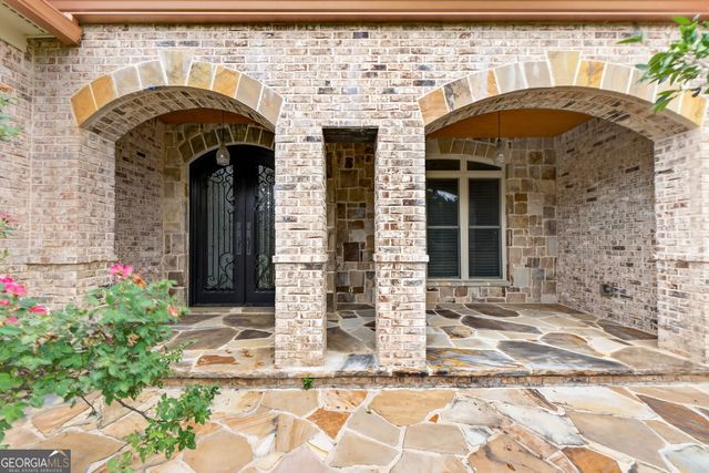 1585 Leguin Mill Road, Locust Grove, GA 30248
