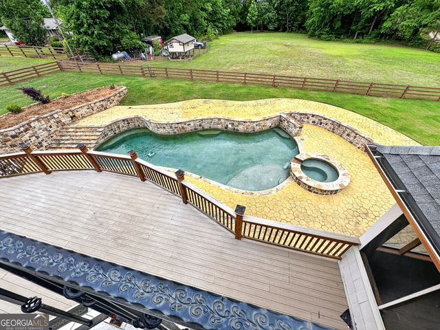 1585 Leguin Mill Road, Locust Grove, GA 30248
