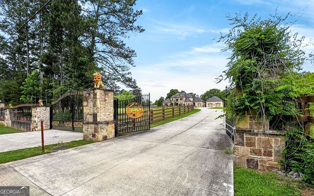 1585 Leguin Mill Road, Locust Grove, GA 30248