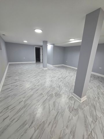 3128 S PARNELL Avenue, Chicago, IL 60616