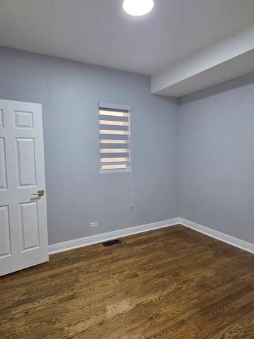 3128 S PARNELL Avenue, Chicago, IL 60616