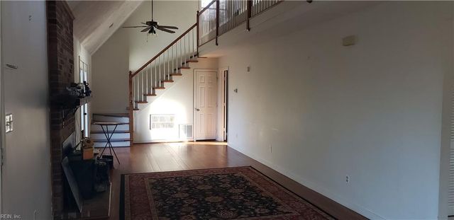 9033 Chriscoe LN, Gloucester, VA 23061