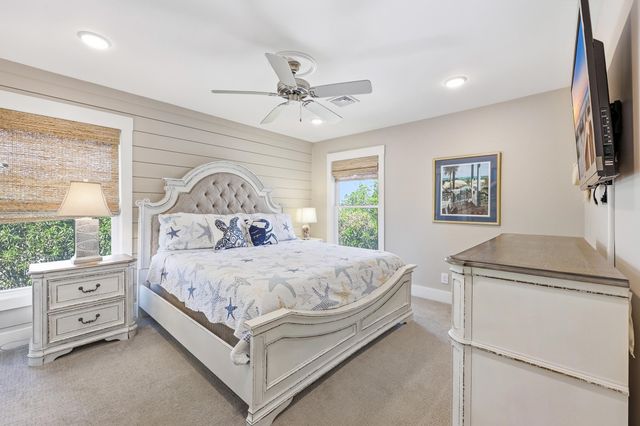 1607 Dolphin St., Garden City Beach, SC 29576