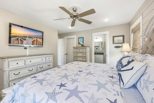 1607 Dolphin St., Garden City Beach, SC 29576