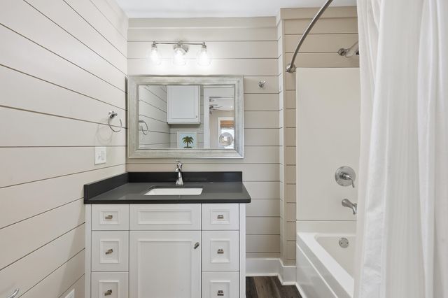 1607 Dolphin St., Garden City Beach, SC 29576