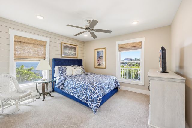 1607 Dolphin St., Garden City Beach, SC 29576