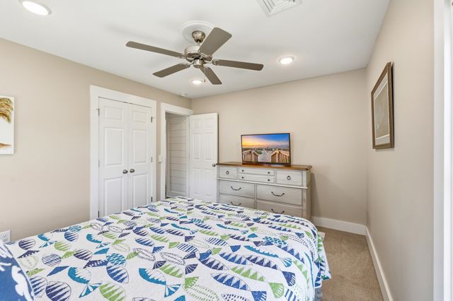 1607 Dolphin St., Garden City Beach, SC 29576