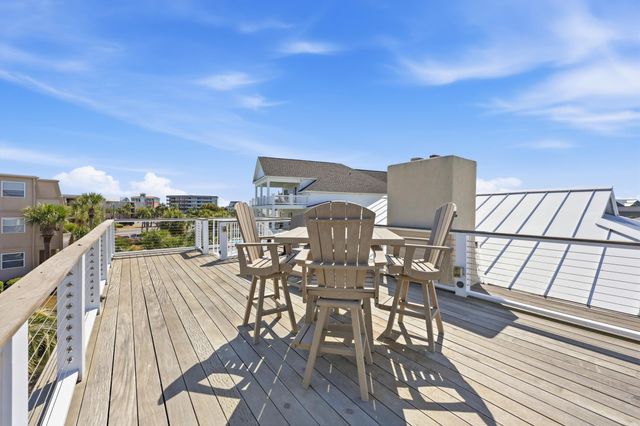 1607 Dolphin St., Garden City Beach, SC 29576