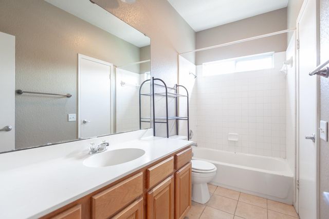 2326 Webberville RD B, Austin, TX 78702