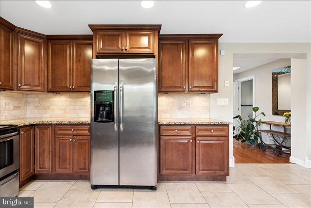 8350 SYCAMORE RD, Millersville, MD 21108