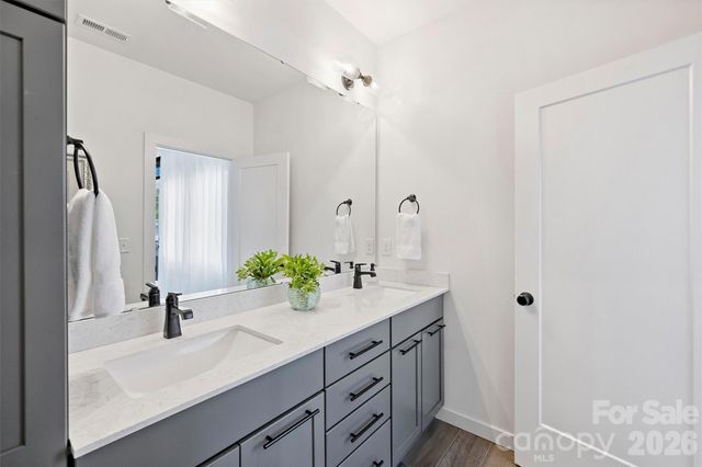 2829 N Brevard Street, Charlotte, NC 28205