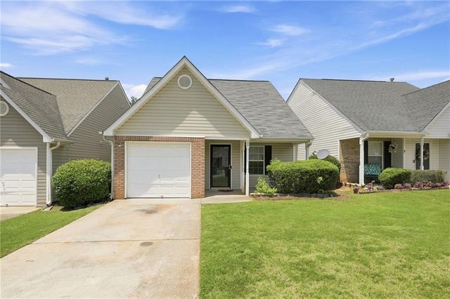 3055 Lakeside Circle, Covington, GA 30016