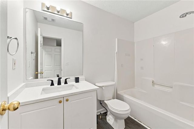 3055 Lakeside Circle, Covington, GA 30016