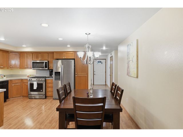 13016 Ne 96TH Way, Vancouver, WA 98682