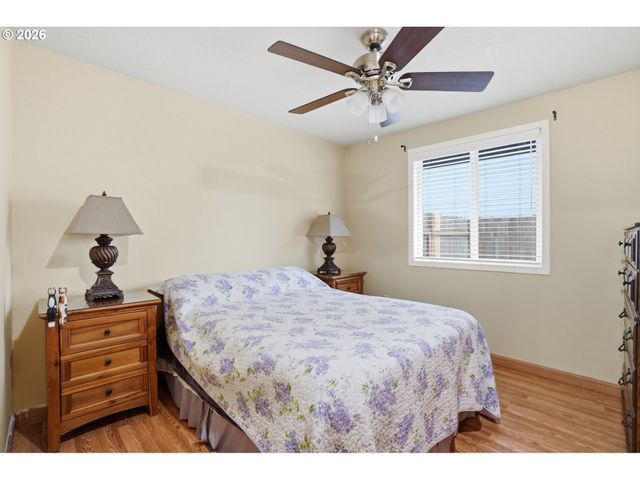 13016 Ne 96TH Way, Vancouver, WA 98682