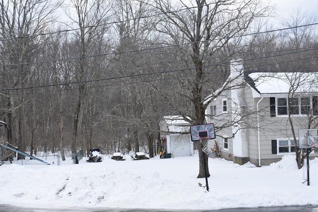 59 Hamilton Ave, Dedham, MA 02026