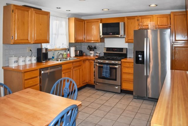 59 Hamilton Ave, Dedham, MA 02026