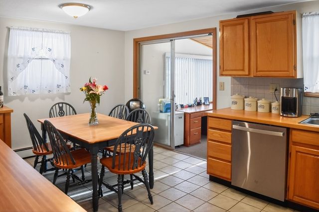 59 Hamilton Ave, Dedham, MA 02026