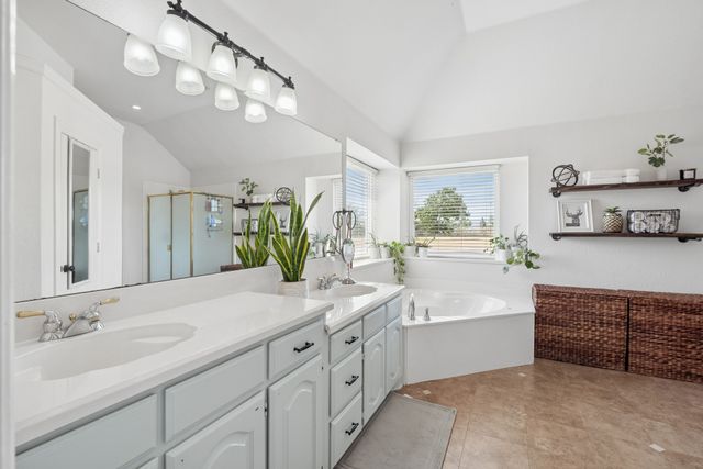 945 Scarlett Drive, Lucas, TX 75002