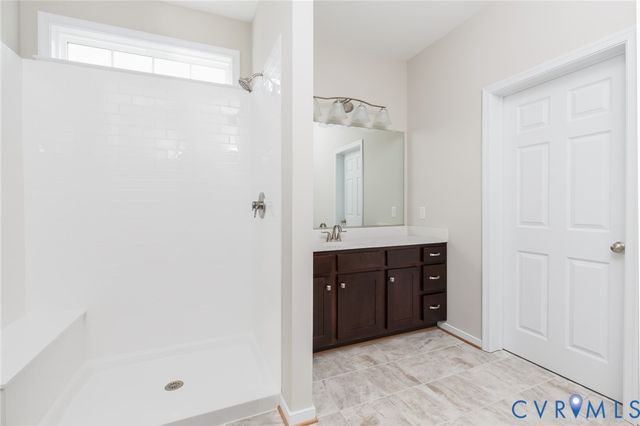 8595 Leanne Ln, Mechanicsville, VA 23116