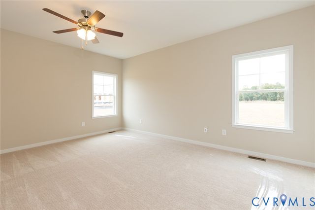 8595 Leanne Ln, Mechanicsville, VA 23116