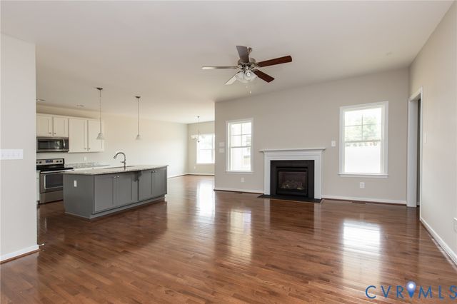 8595 Leanne Ln, Mechanicsville, VA 23116