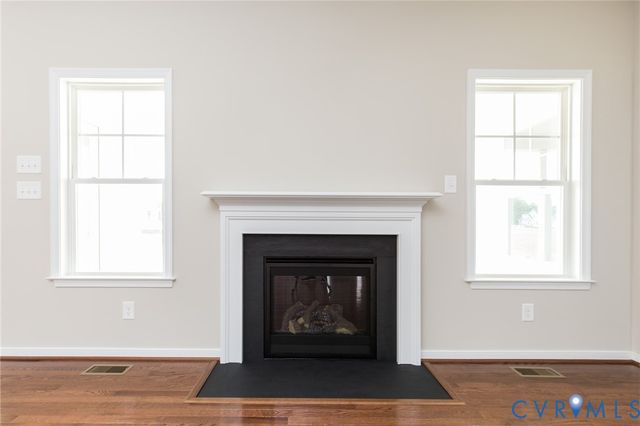 8595 Leanne Ln, Mechanicsville, VA 23116