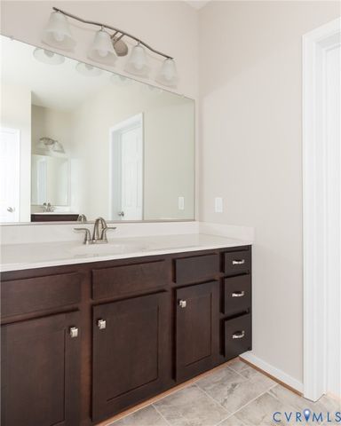 8595 Leanne Ln, Mechanicsville, VA 23116
