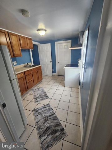 228 E MAIN ST, Elkton, MD 21921