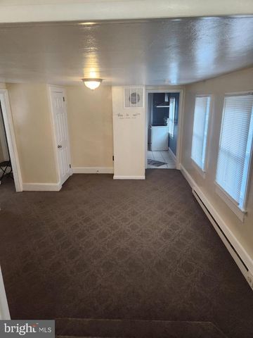 228 E MAIN ST, Elkton, MD 21921